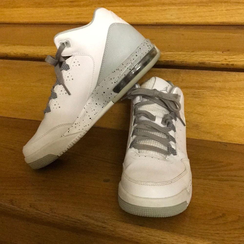 JORDANS - Picture 3 of 4